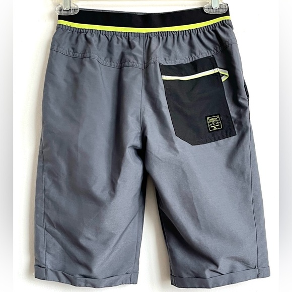 Decathlon Grey Outdoor Explorer Quick Dry Shorts Boys Age 10-11 Hiking - Picture 2 of 10